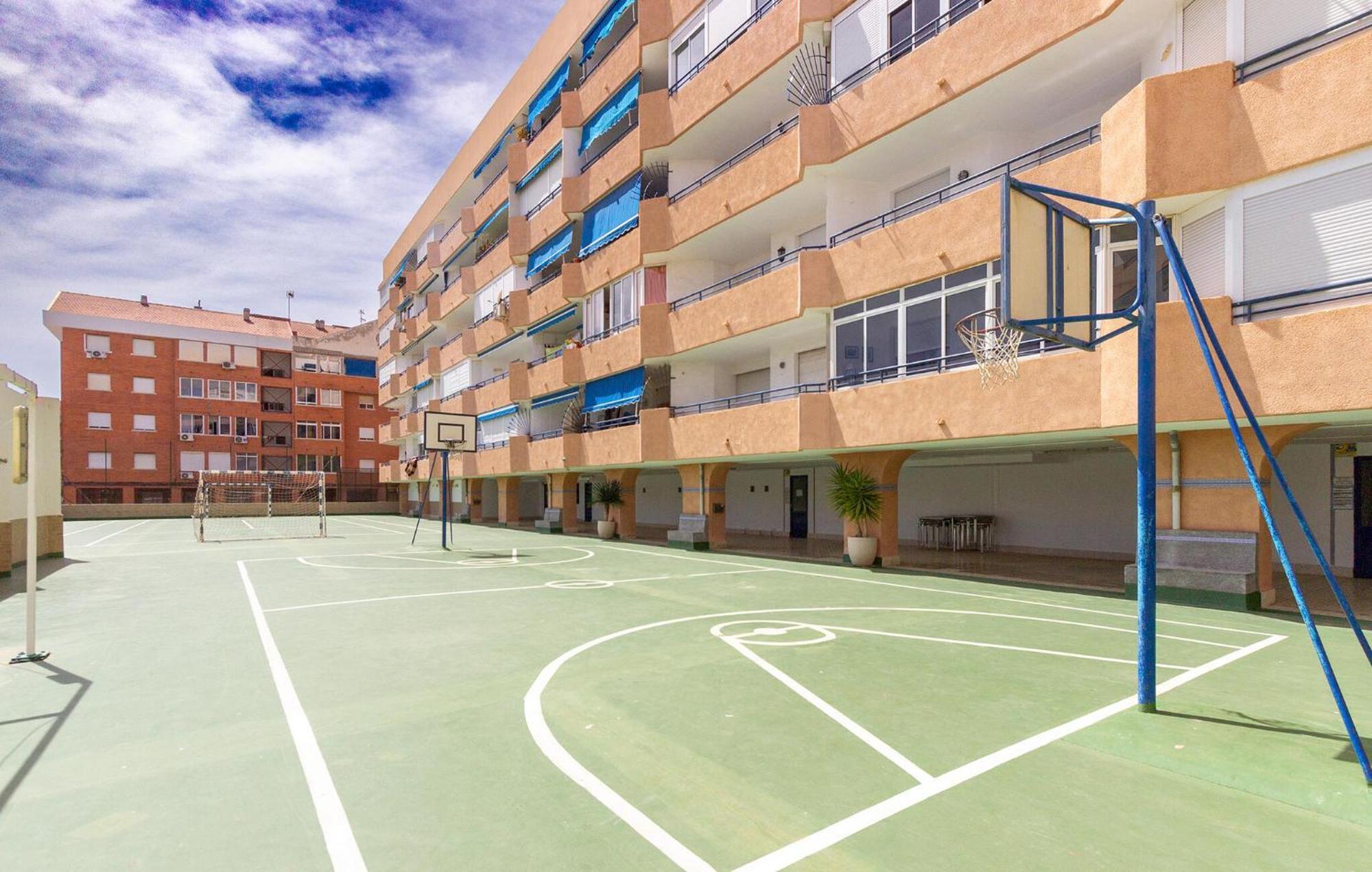 Nice Apartment In Torrevieja With Kitchen Ngoại thất bức ảnh