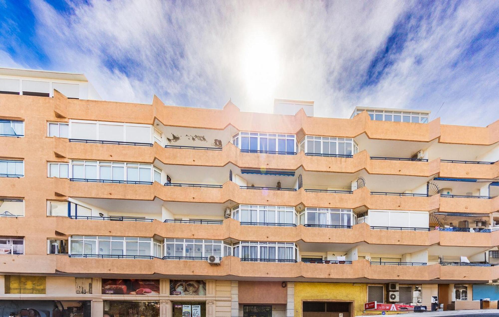 Nice Apartment In Torrevieja With Kitchen Ngoại thất bức ảnh