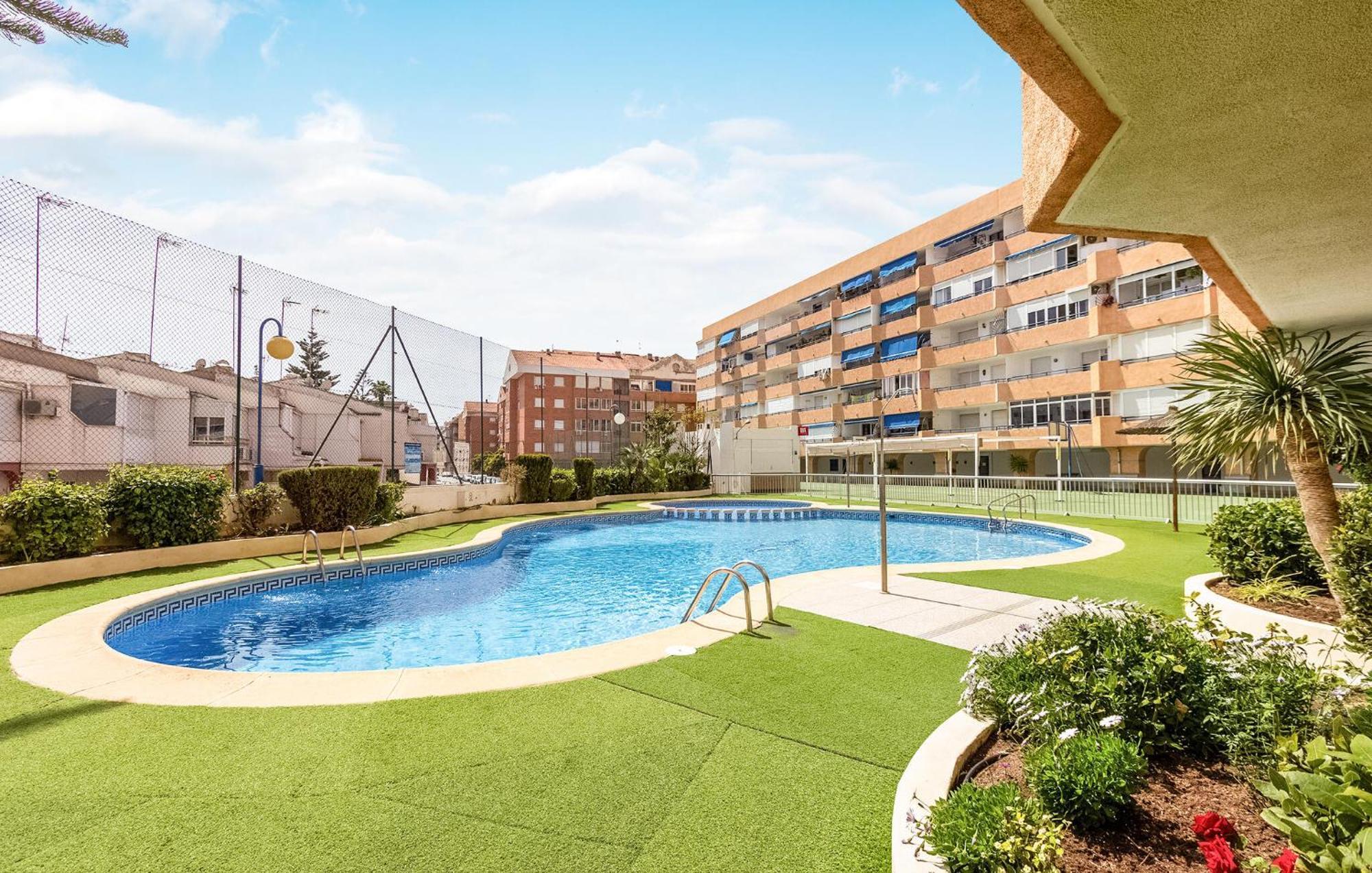 Nice Apartment In Torrevieja With Kitchen Ngoại thất bức ảnh