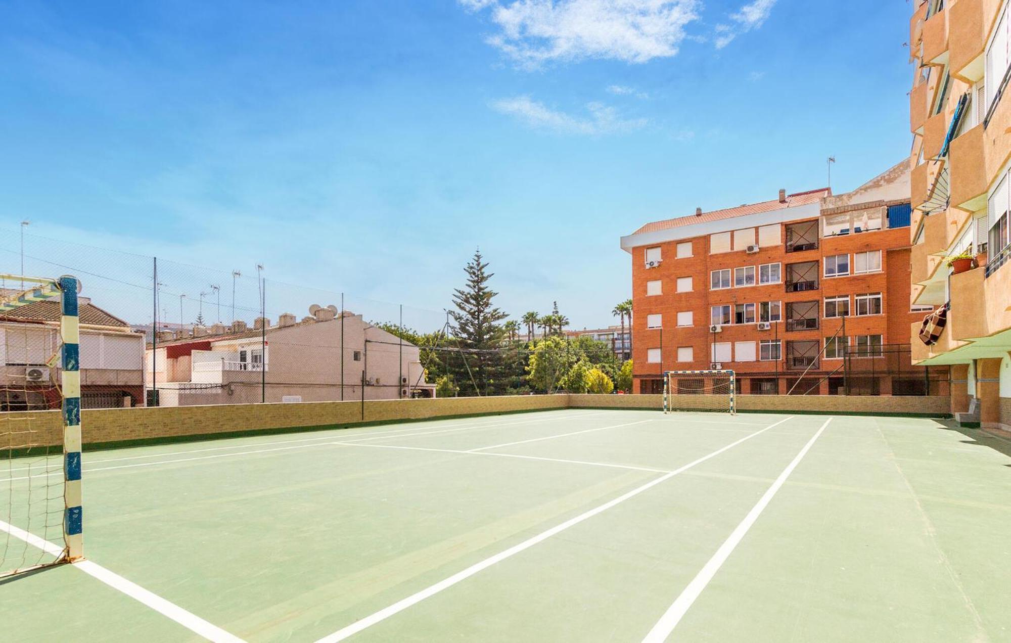 Nice Apartment In Torrevieja With Kitchen Ngoại thất bức ảnh