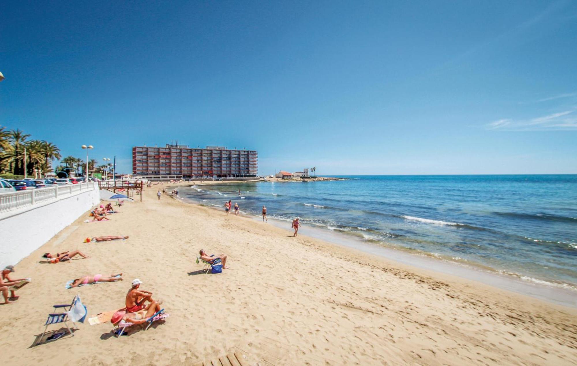 Nice Apartment In Torrevieja With Kitchen Ngoại thất bức ảnh