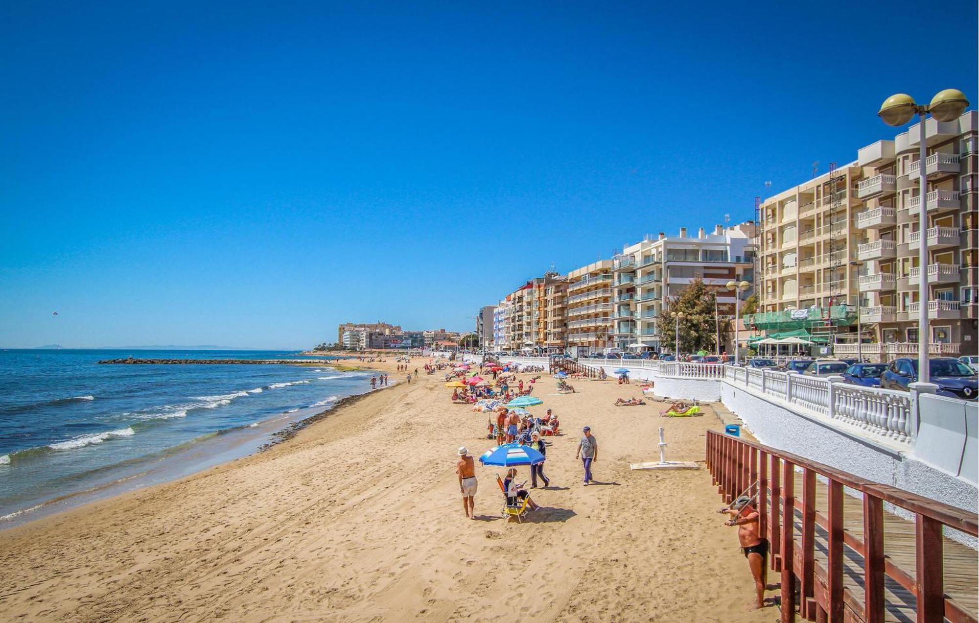 Nice Apartment In Torrevieja With Kitchen Ngoại thất bức ảnh