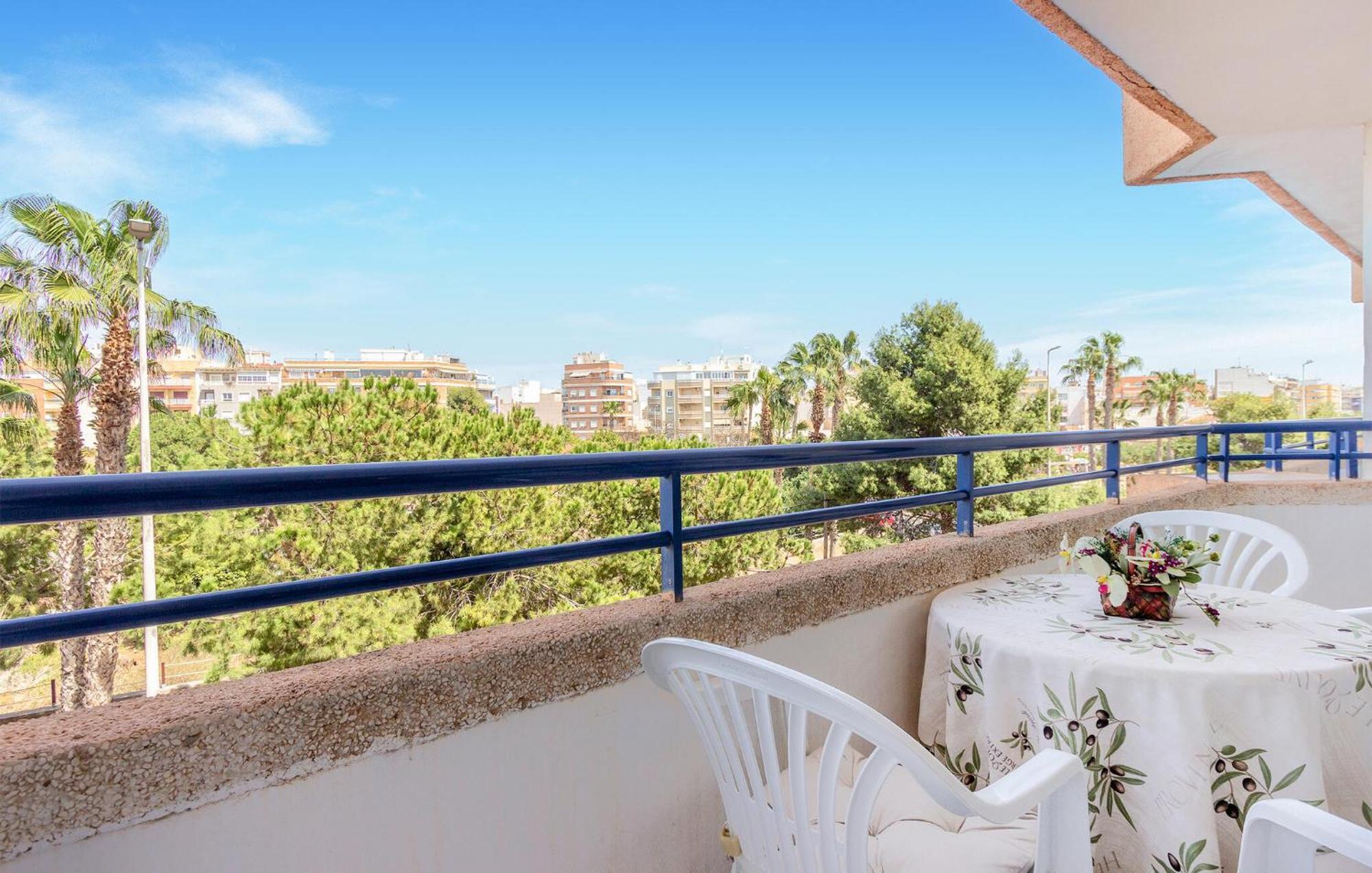 Nice Apartment In Torrevieja With Kitchen Ngoại thất bức ảnh